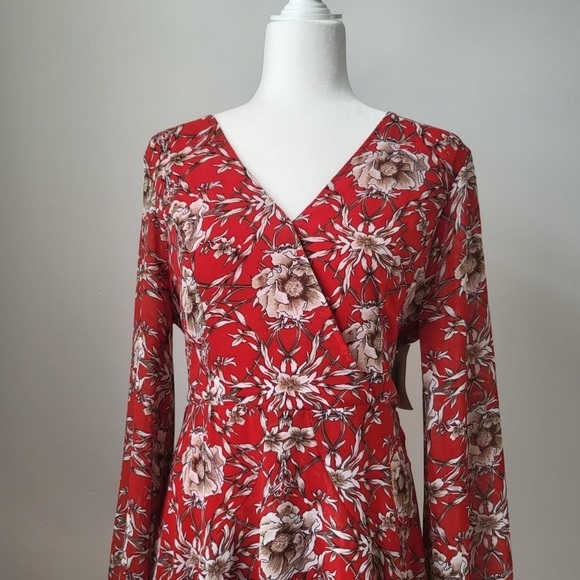 Red floral dress from red dress boutique - Picture 3 of 6